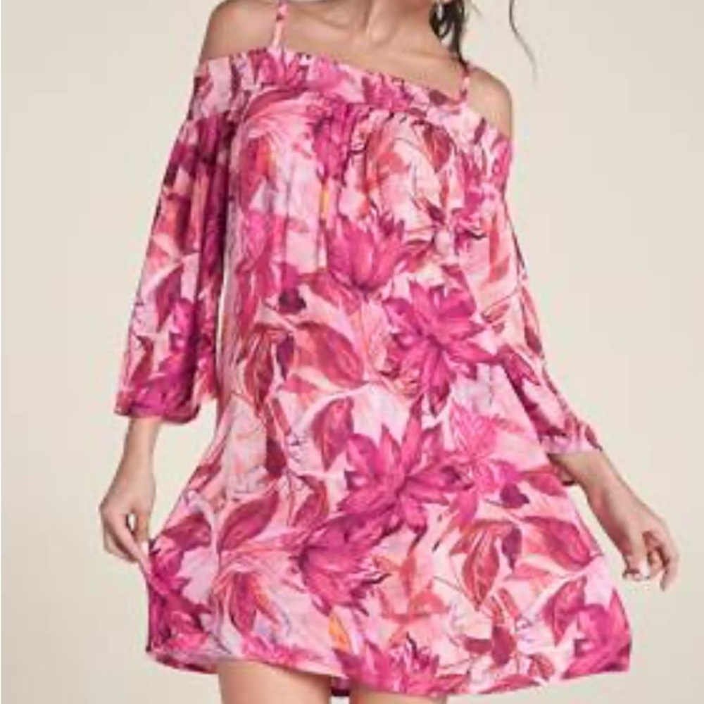 Cold Shoulder Dress in Floral Print size S